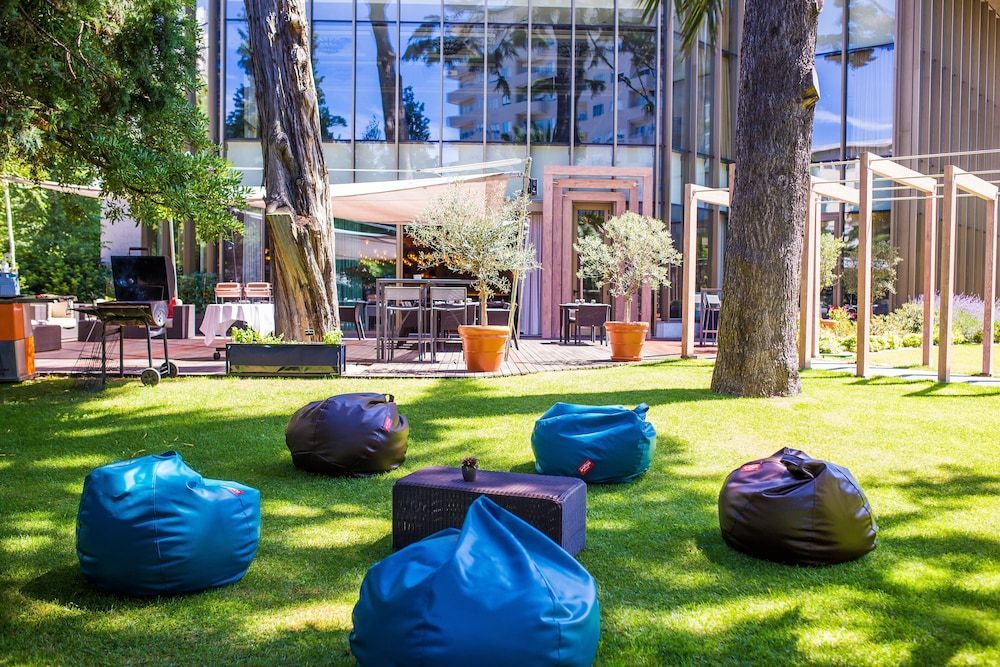 Crowne Plaza Porto - Image 8