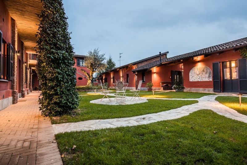 Le Serre Suites & Apartments - Image 7