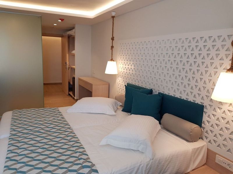 Triton Boutique Hotel - Image 3
