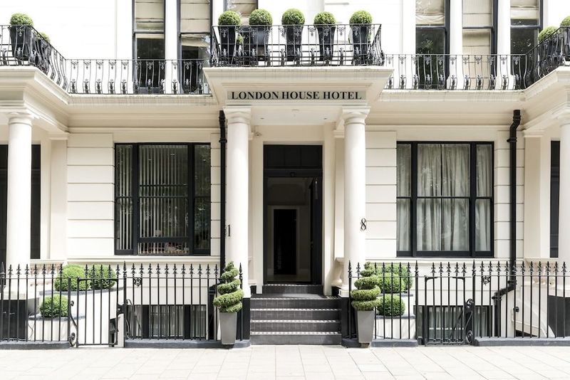 London House Hotel - Image 1