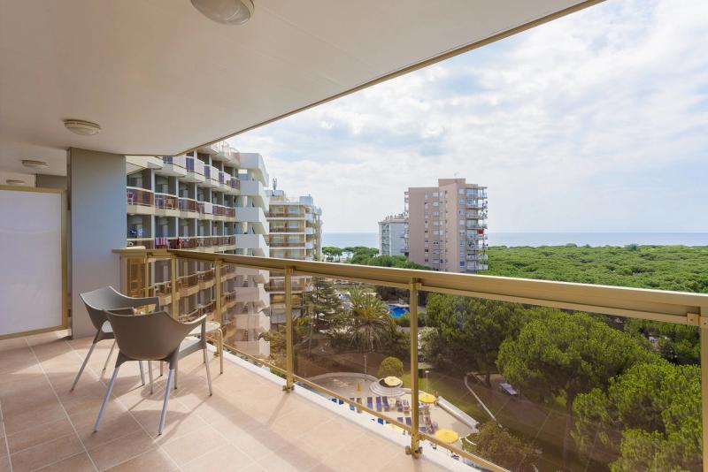 Beverly Park Hotel & Spa - Image 2