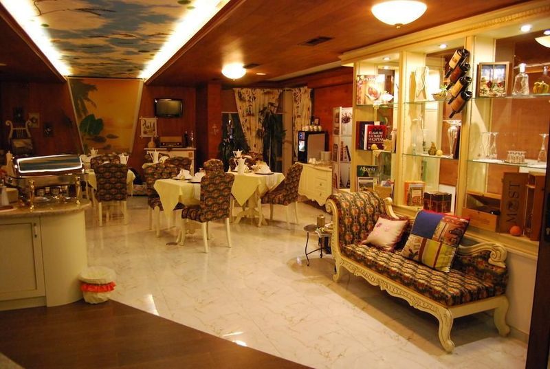 Hotel 2 Kitarrat Boutique & Spa - Image 9