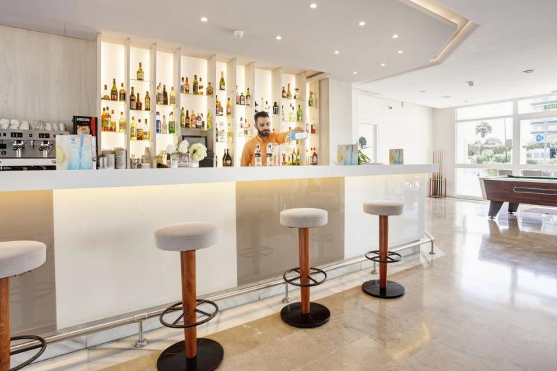 Grupotel Alcudia Suite - Image 9