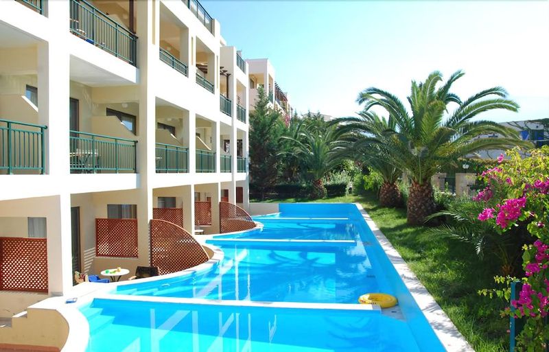 Hydramis Palace Beach Resort - Image 4