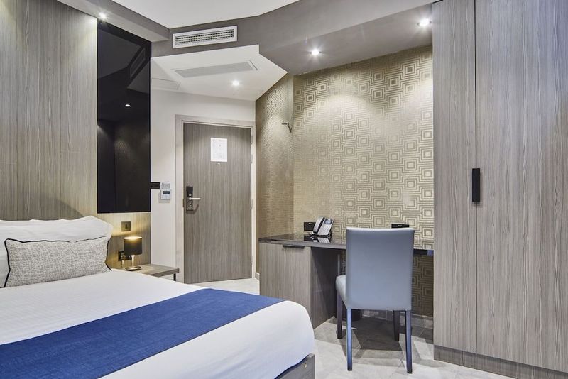 The District Hotel - Image 7