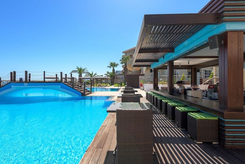 Sun Beach Resort - Image 4