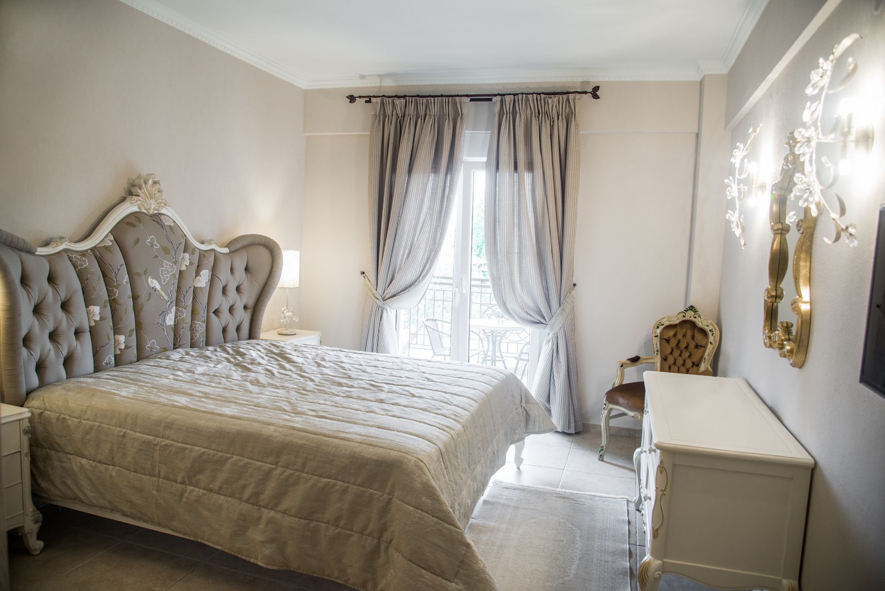 Achtis Hotel - Image 10