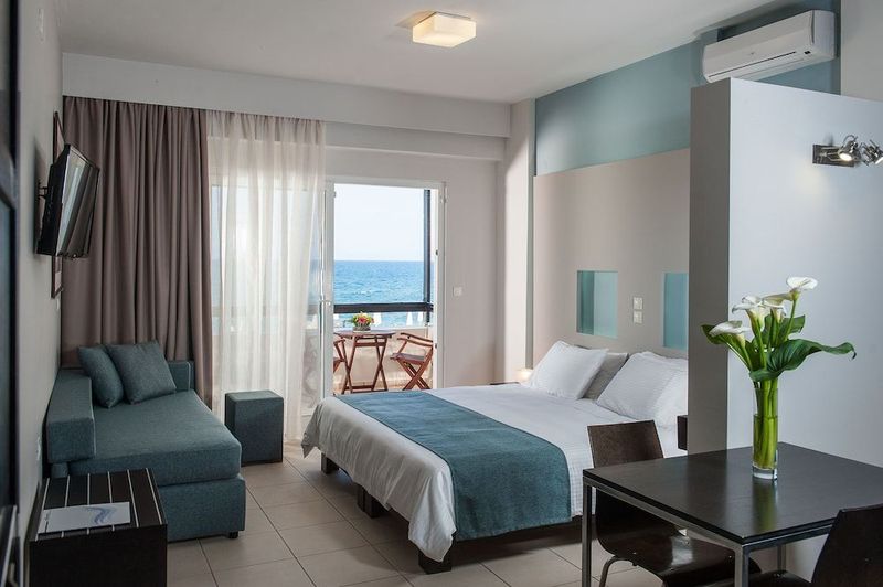 Corinna Mare Suites & Studios - Image 3