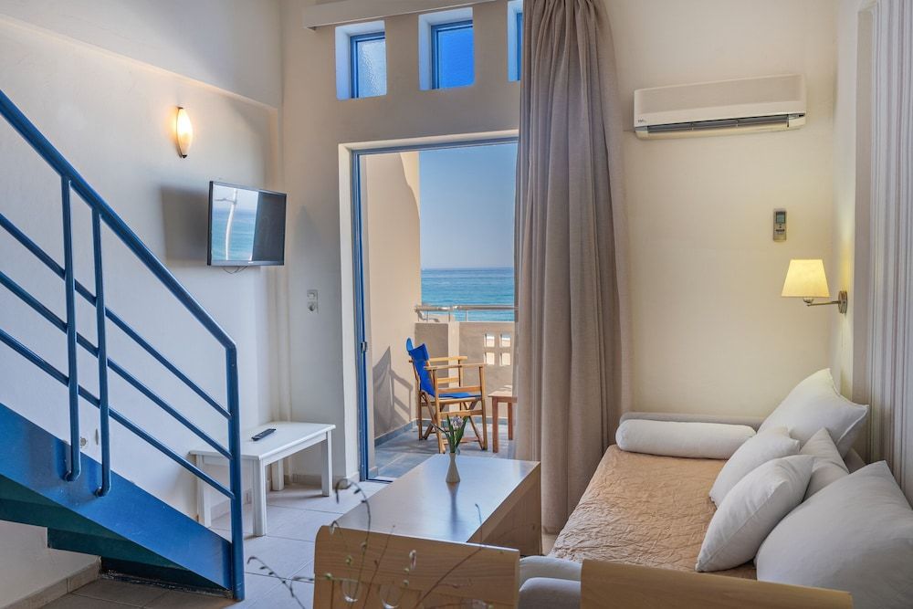 Pearl Beach Hotel - Image 10