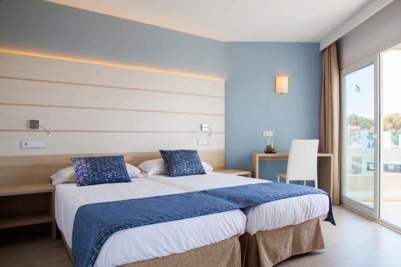 Tomir Portals Suites - Image 5