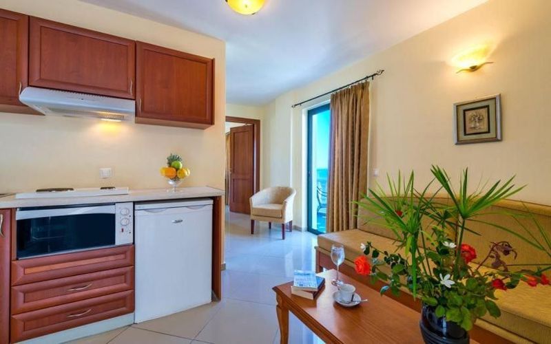 Antilia Apartments - Image 4