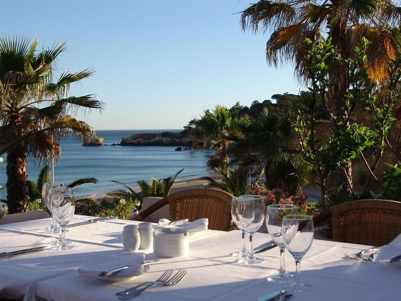Grande Real Santa Eulalia Resort & Hotel Spa - Image 10