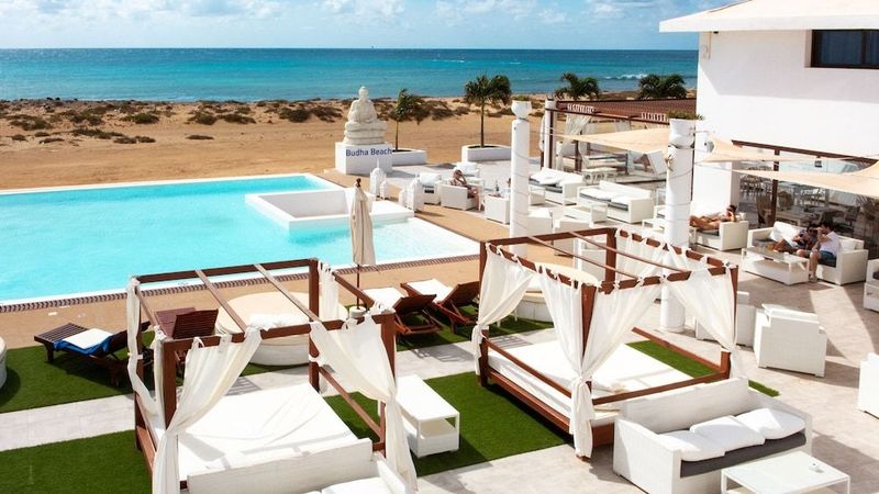 Hotel LIVVO Budha Beach - Image 1
