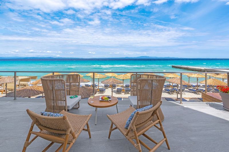 Ammon Zeus Luxury Beach Hotel - Image 2