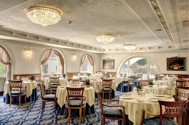 Palace Hotel - Image 9