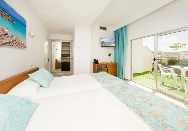 Hotel Tropical Ibiza - Image 2
