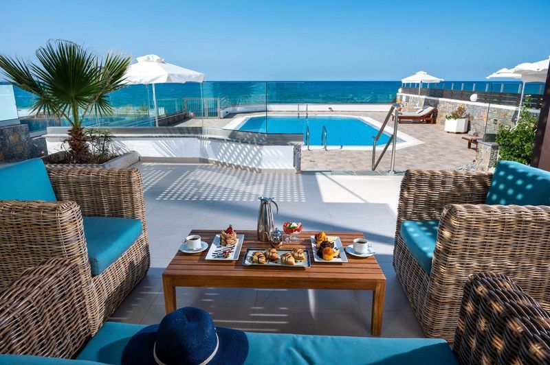 Alexander Beach Hotel & Village Resort - Image 2