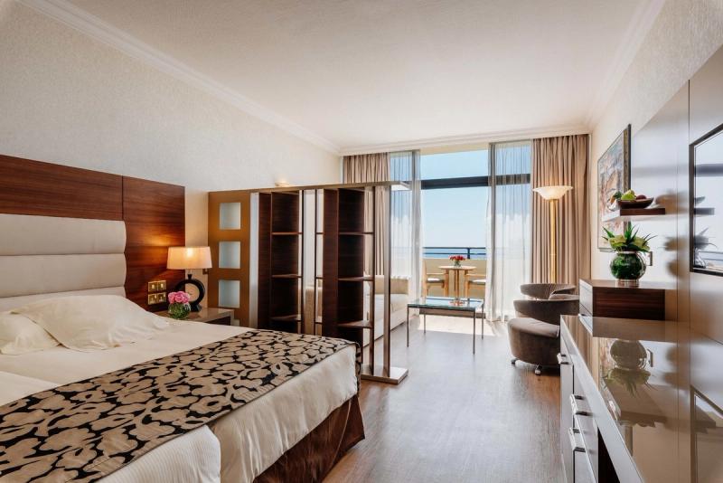 Amathus Beach Hotel Limassol - Image 2