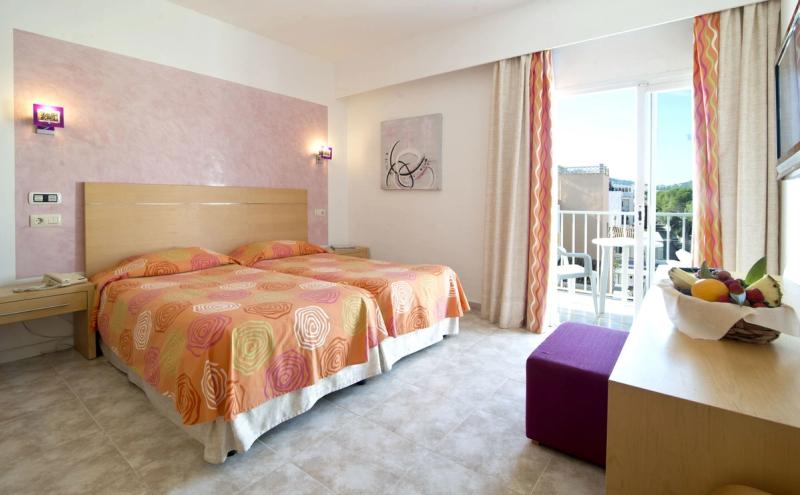 Hotel Capricho & Spa - Image 8