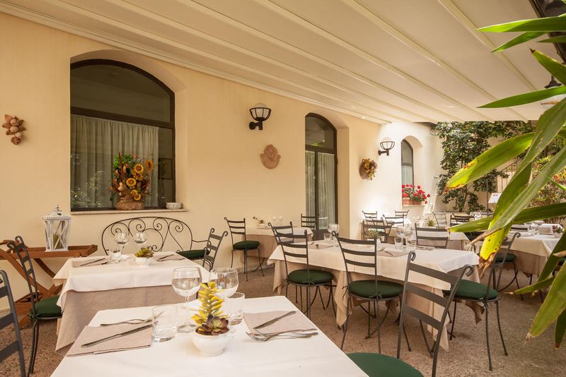 Hotel Chiusarelli - Image 5