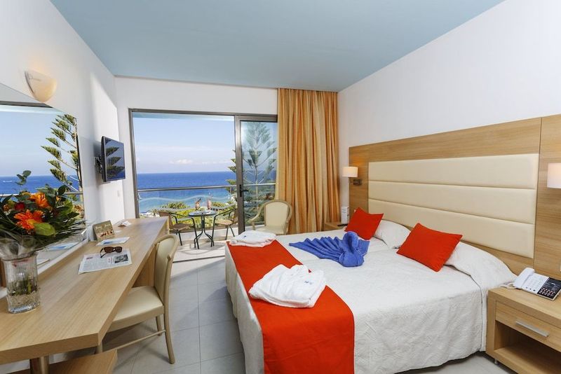 Blue Horizon Hotel - Image 5