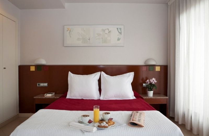 Hotel Sant Pau - Image 6