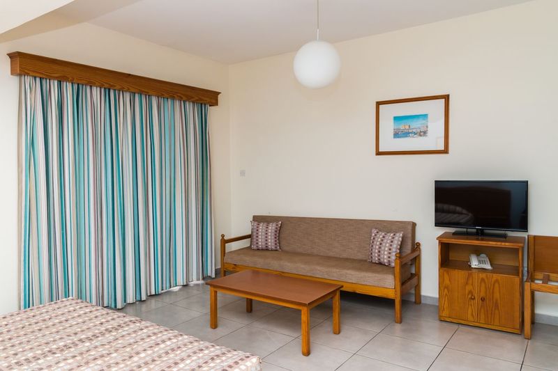 Kefalos Damon Hotel Apartments - Image 8