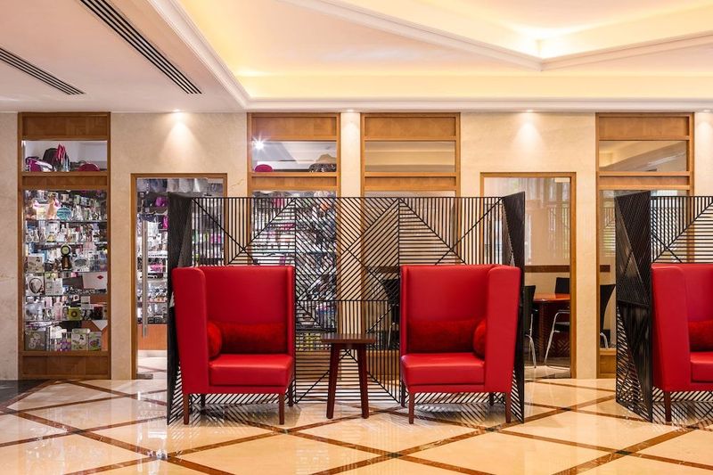 Coral Dubai Deira Hotel - Image 10
