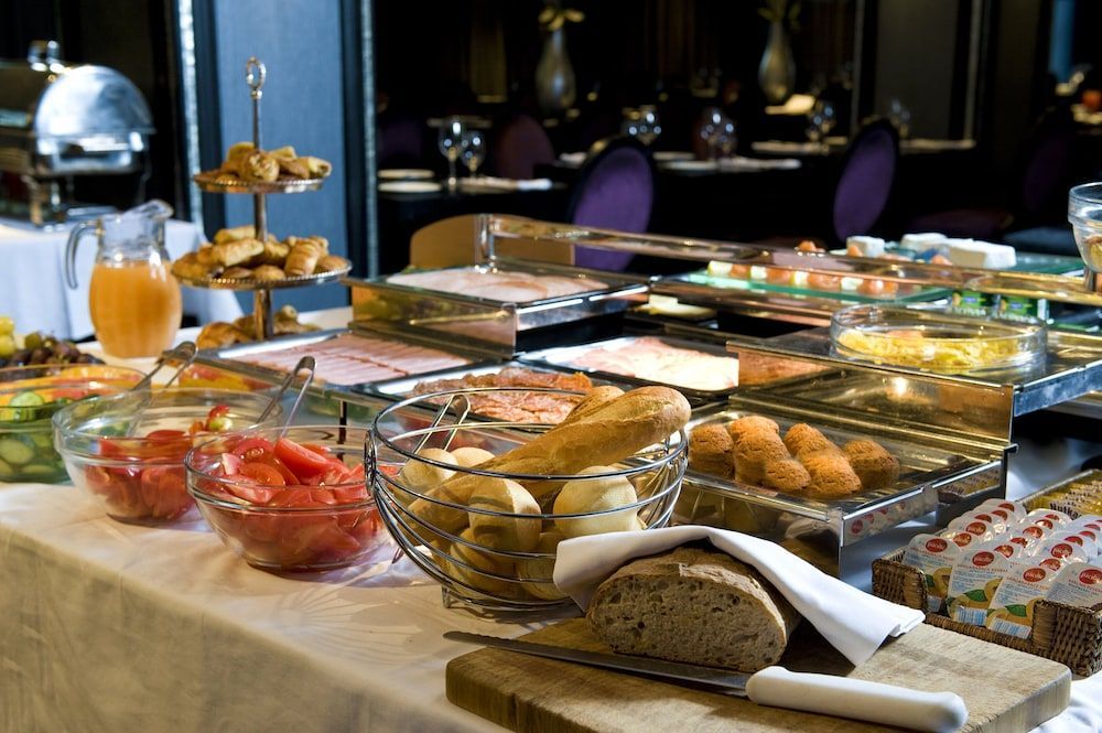 Mamaison Hotel Andrassy - Image 8