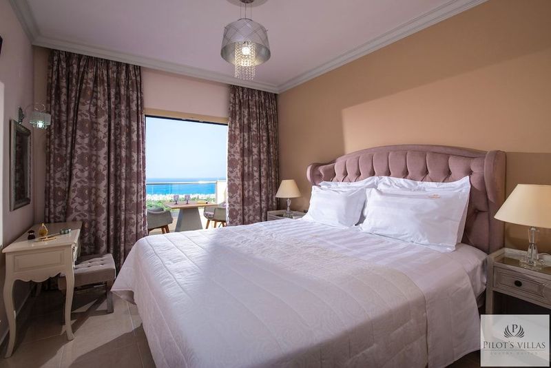 Pilot's Villas Luxury Suites - Image 9