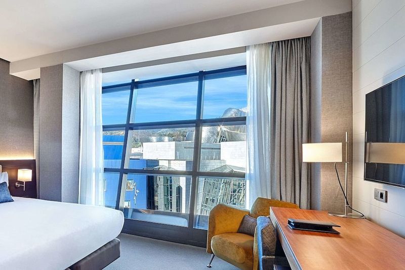 Gran Hotel Domine Bilbao - Image 10
