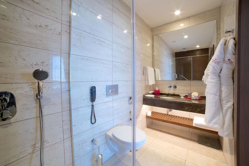 Ramada by Wyndham Istanbul Old City - Image 10