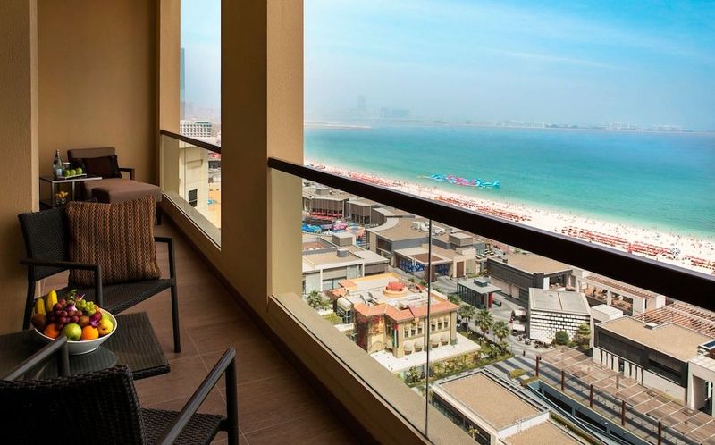 Amwaj Rotana Jumeirah Beach - Image 4