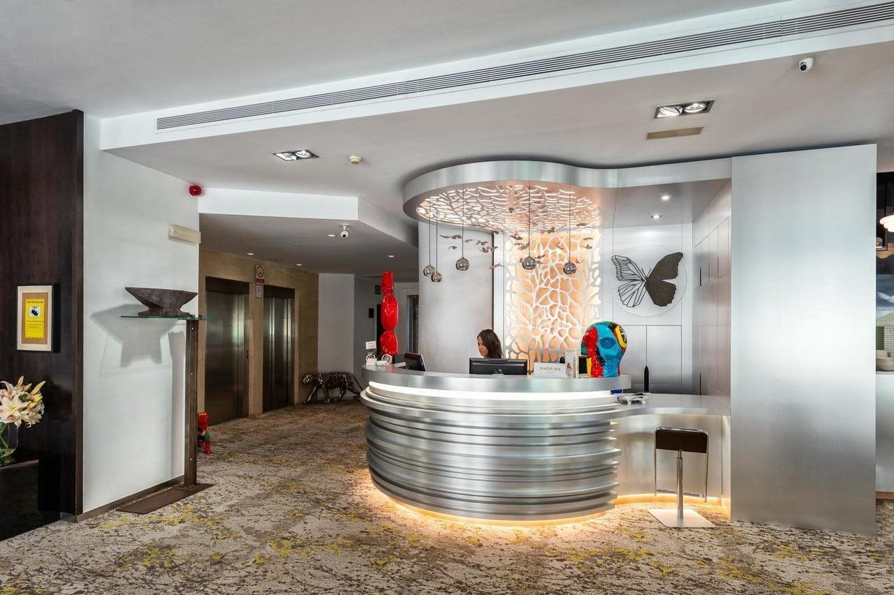 Mariposa Hotel Malaga - Image 10