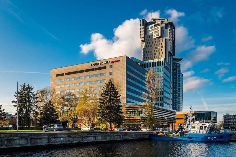 Courtyard by Marriott Gdynia Waterfront - Image 2