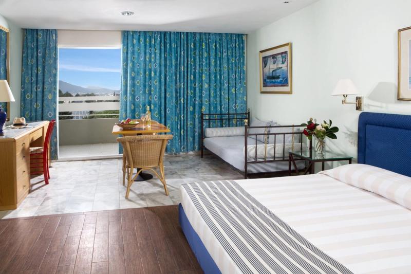 Dionysos Hotel - Image 8