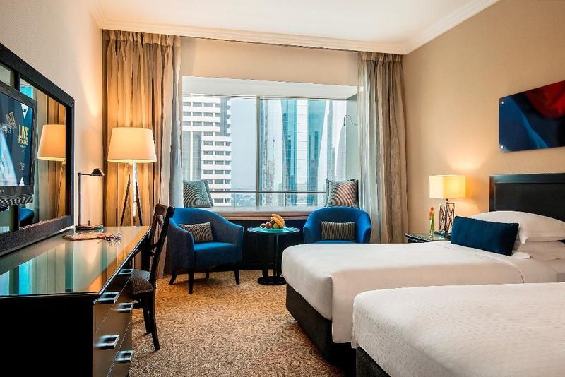 Towers Rotana Hotel - Image 5