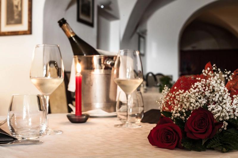 Hotel Portici Romantic & Wellness - Image 4