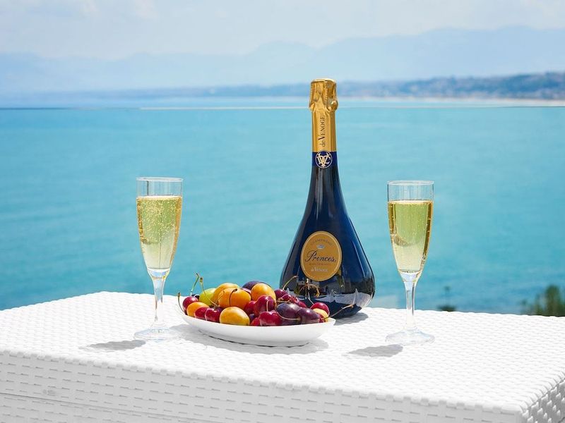 Marina di Petrolo Hotel & Spa - Image 2