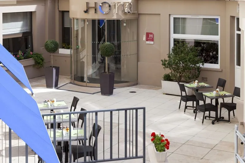Timhotel Opera Blanche Fontaine