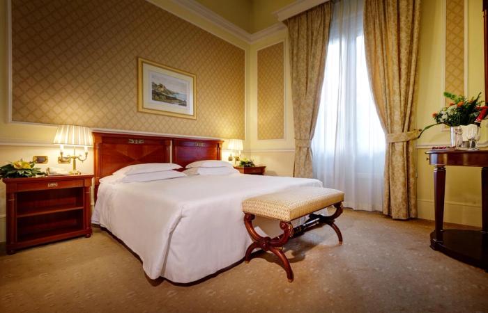 senior suite Grand Hotel Et Des Palmes Palermo