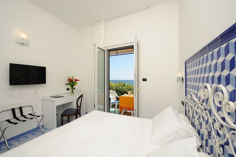 Hotel Aurora - Image 6