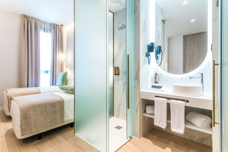 Hotel Malaga Vibes - Image 9