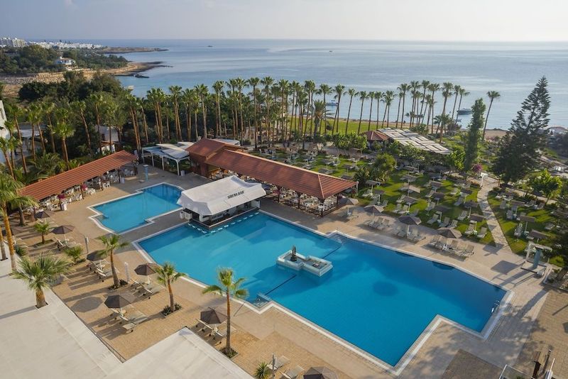 Cavo Maris Beach Hotel - Image 2