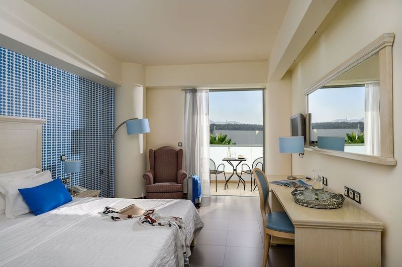 Angela Suites Boutique Hotel - Image 2
