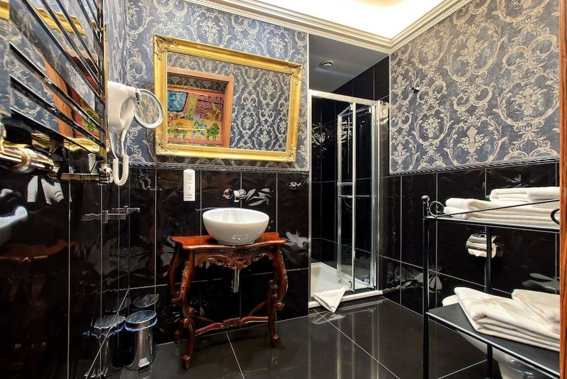 SleepWalker Boutique Suites - Image 4