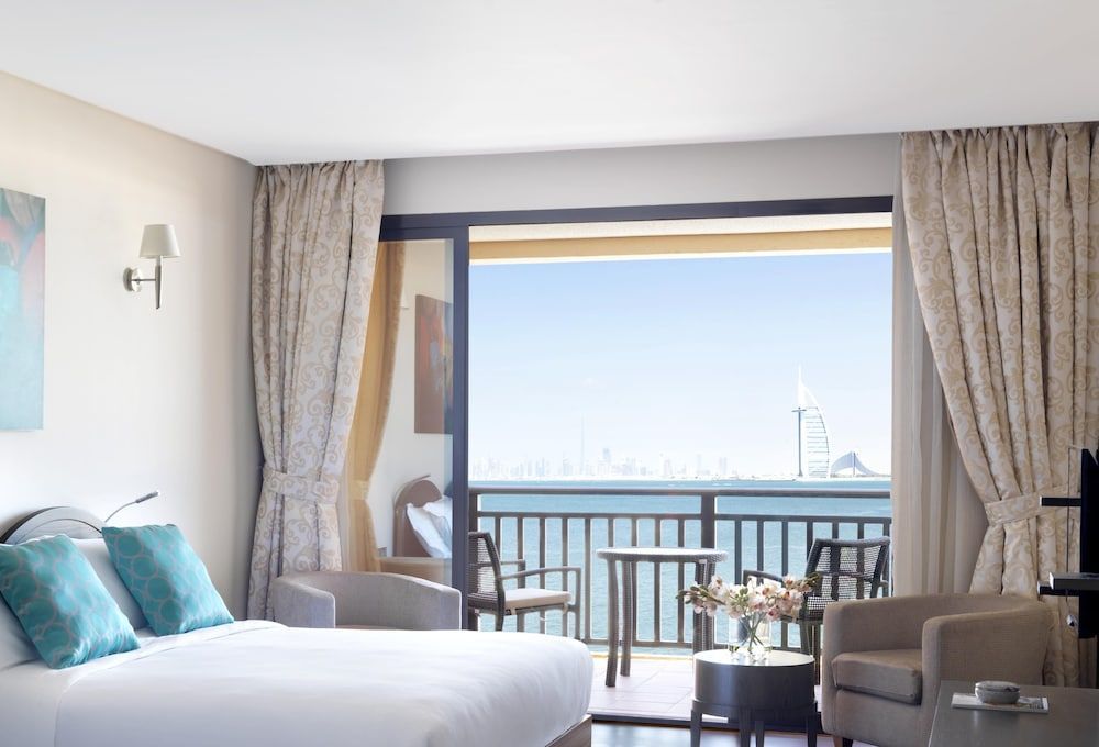 Anantara Dubai The Palm Resort and Spa - Image 4