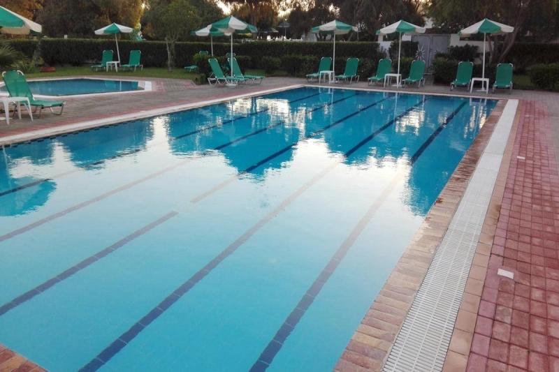 Pylea Beach Hotel - Image 7