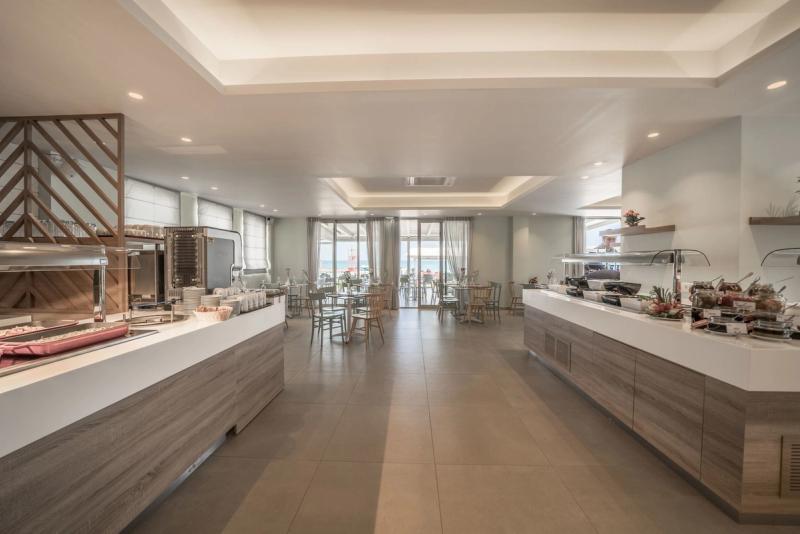 Adele Beach Hotel - Image 5