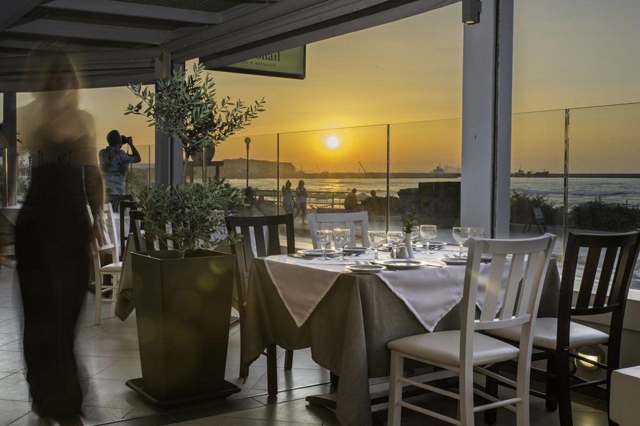 Swell Boutique Hotel - Image 8